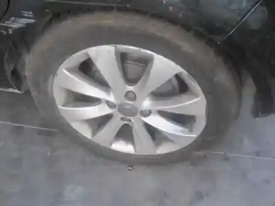 Véhicule à la ferraille opel corsa d ´´111 years´´ de l'année 2012 alimenté a12xer
