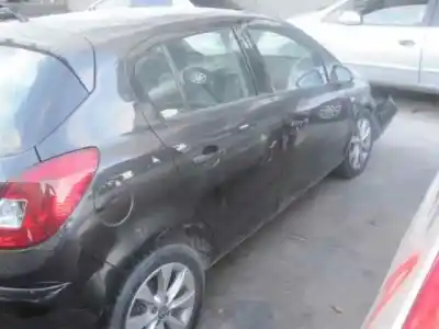 Véhicule à la ferraille opel corsa d ´´111 years´´ de l'année 2012 alimenté a12xer
