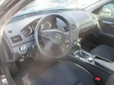 Здавання транспортного засобу mercedes-benz clase c (w204) berlina c 200 cdi blueefficiency (204.001) року 2010 потужний 651913