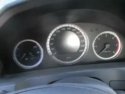 Здавання транспортного засобу mercedes-benz clase c (w204) berlina c 200 cdi blueefficiency (204.001) року 2010 потужний 651913