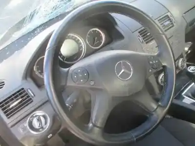 Здавання транспортного засобу mercedes-benz clase c (w204) berlina c 200 cdi blueefficiency (204.001) року 2010 потужний 651913
