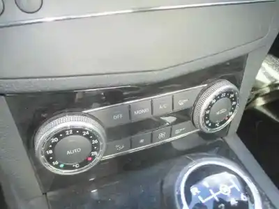 Здавання транспортного засобу mercedes-benz clase c (w204) berlina c 200 cdi blueefficiency (204.001) року 2010 потужний 651913