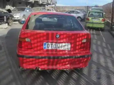 Vehicul casat bmw serie 3 compacto (e36) 316i al anului 2000 alimentat 194e1