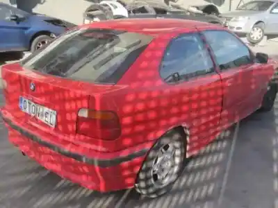 Vehicul casat bmw serie 3 compacto (e36) 316i al anului 2000 alimentat 194e1