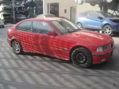 Vehicul casat bmw serie 3 compacto (e36) 316i al anului 2000 alimentat 194e1