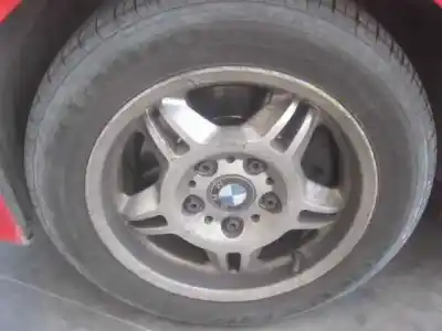 Vehicul casat bmw serie 3 compacto (e36) 316i al anului 2000 alimentat 194e1