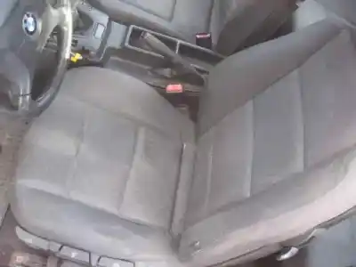 Vehicul casat bmw serie 3 compacto (e36) 316i al anului 2000 alimentat 194e1