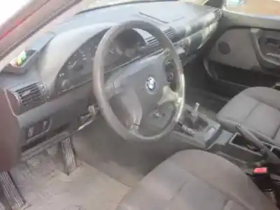 Vehicul casat bmw serie 3 compacto (e36) 316i al anului 2000 alimentat 194e1