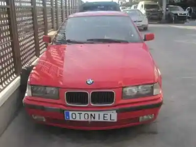 Vehicul casat bmw serie 3 compacto (e36) 316i al anului 2000 alimentat 194e1