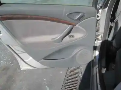 Здавання транспортного засобу citroen c5 berlina 2.0 16v cat (rfn / ew10j4) року 2002 потужний rfn