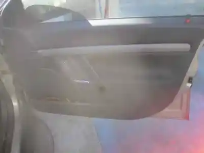 Véhicule à la ferraille opel vectra c berlina club de l'année 2003 alimenté z18xe