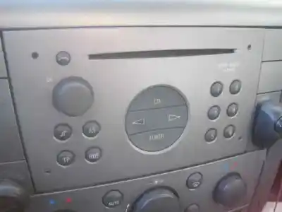 Véhicule à la ferraille opel vectra c berlina club de l'année 2003 alimenté z18xe
