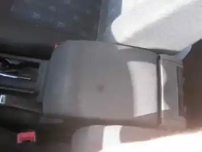 Véhicule à la ferraille opel vectra c berlina club de l'année 2003 alimenté z18xe