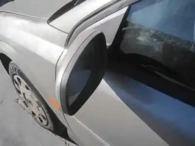 Véhicule à la ferraille opel vectra c berlina club de l'année 2003 alimenté z18xe