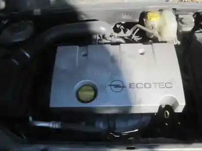Véhicule à la ferraille opel vectra c berlina club de l'année 2003 alimenté z18xe
