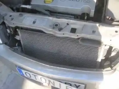 Véhicule à la ferraille opel vectra c berlina club de l'année 2003 alimenté z18xe