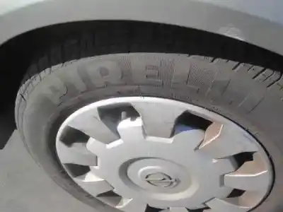 Véhicule à la ferraille opel vectra c berlina club de l'année 2003 alimenté z18xe