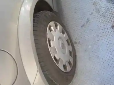 Véhicule à la ferraille opel vectra c berlina club de l'année 2003 alimenté z18xe
