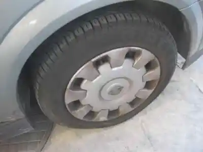 Véhicule à la ferraille opel vectra c berlina club de l'année 2003 alimenté z18xe