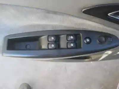 Здавання транспортного засобу daewoo nubira berlina classic se року 2000 потужний a16dms-g