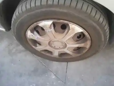 Здавання транспортного засобу daewoo nubira berlina classic se року 2000 потужний a16dms-g