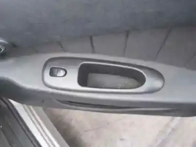 Veicolo di demolizione alfa romeo 156 (116) 1.6 16v cat dell'anno 2001 alimentato ar67601