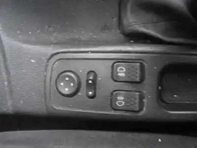 Veicolo di demolizione alfa romeo 156 (116) 1.6 16v cat dell'anno 2001 alimentato ar67601