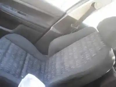 Sloopvoertuig peugeot 307 (s1) * van het jaar 2002 aangedreven rhy