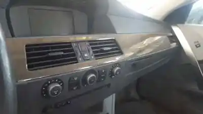 Здавання транспортного засобу bmw serie 5 berlina (e60) 530d року 2004 потужний 306d2