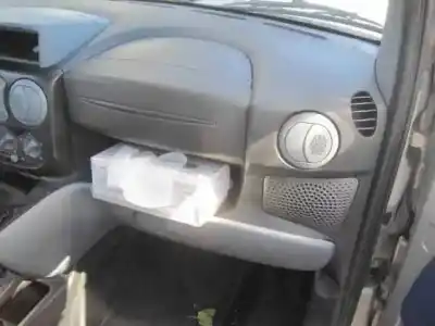 Здавання транспортного засобу fiat doblo (119) * року 2004 потужний 223a7000