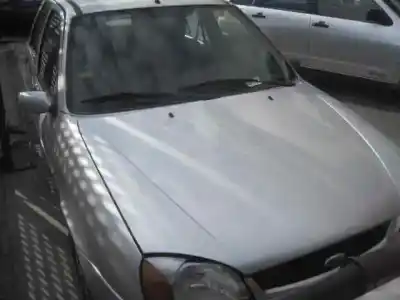 Veículo de Sucata ford fiesta berlina ghia do ano 2002 alimentado dhf