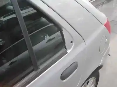 Veículo de Sucata ford fiesta berlina ghia do ano 2002 alimentado dhf