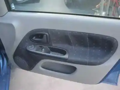 Здавання транспортного засобу renault clio ii fase ii (b/cb0) authentique року 2003 потужний k9k a7