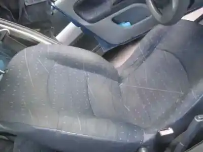 Здавання транспортного засобу renault clio ii fase ii (b/cb0) authentique року 2003 потужний k9k a7