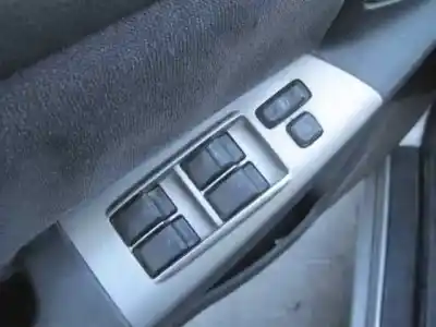 Veículo de Sucata toyota corolla (e12) 1.6 16v do ano 2002 alimentado 3zz-fe