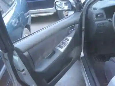Veículo de Sucata toyota corolla (e12) 1.6 16v do ano 2002 alimentado 3zz-fe