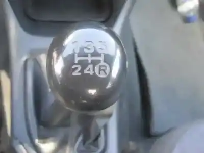 Veículo de Sucata toyota                                             avensis berlina (t25)                                                                                                                                                                                                                                      1.8 sol sedán                                                                                                                                                                                                                                              do ano 2002 alimentado 1zzfe