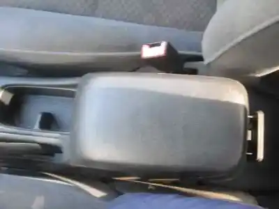 Veículo de Sucata toyota                                             avensis berlina (t25)                                                                                                                                                                                                                                      1.8 sol sedán                                                                                                                                                                                                                                              do ano 2002 alimentado 1zzfe