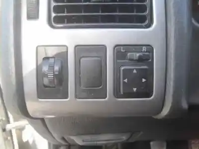 Veículo de Sucata toyota                                             avensis berlina (t25)                                                                                                                                                                                                                                      1.8 sol sedán                                                                                                                                                                                                                                              do ano 2002 alimentado 1zzfe
