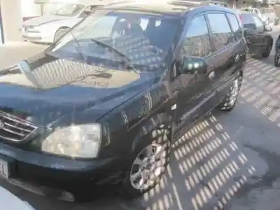 Véhicule à la ferraille kia carens 2.0 crdi ex monovolumen de l'année 2004 alimenté d4ea