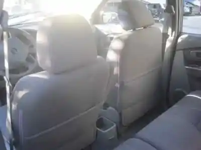 Véhicule à la ferraille kia carens 2.0 crdi ex monovolumen de l'année 2004 alimenté d4ea