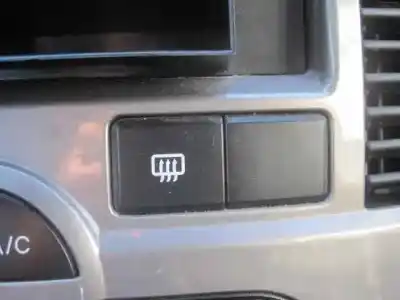 Véhicule à la ferraille kia carens 2.0 crdi ex monovolumen de l'année 2004 alimenté d4ea