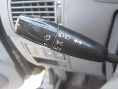 Véhicule à la ferraille kia carens 2.0 crdi ex monovolumen de l'année 2004 alimenté d4ea