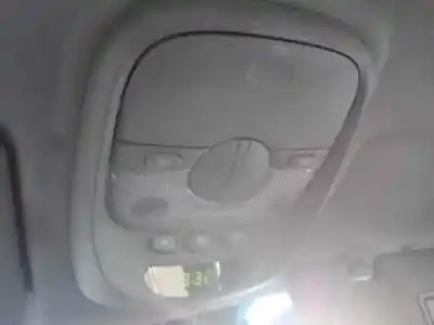 Véhicule à la ferraille kia carens 2.0 crdi ex monovolumen de l'année 2004 alimenté d4ea
