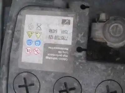 Véhicule à la ferraille kia carens 2.0 crdi ex monovolumen de l'année 2004 alimenté d4ea