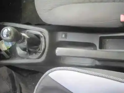 Здавання транспортного засобу seat toledo (1m2) select року 2002 потужний asv