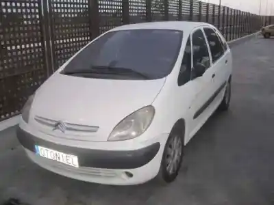 Vehículo de desguace CITROEN XSARA PICASSO 1.6 HDi SX del año 2007 con motor 9HZ