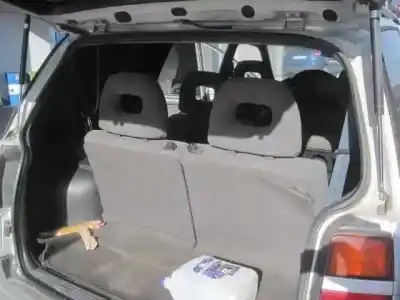 Veículo de Sucata mitsubishi santamo (hyundai) santamo confort do ano 2001 alimentado g4cp