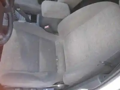 Veículo de Sucata mitsubishi santamo (hyundai) santamo confort do ano 2001 alimentado g4cp