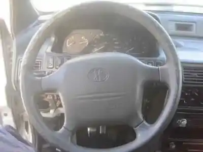 Veículo de Sucata mitsubishi santamo (hyundai) santamo confort do ano 2001 alimentado g4cp